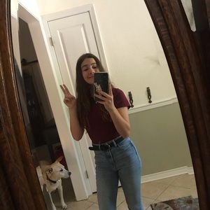 Meet your Posher, Mia